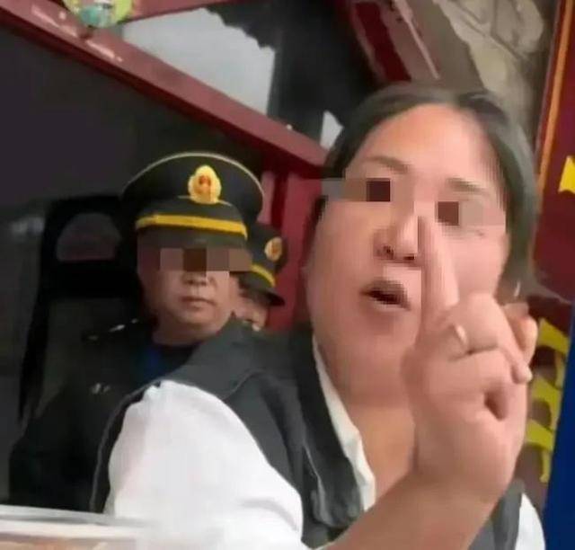 菏泽凉皮事件反转？同是好客山东和淄博烧烤一比手法太嫩了！(图13)