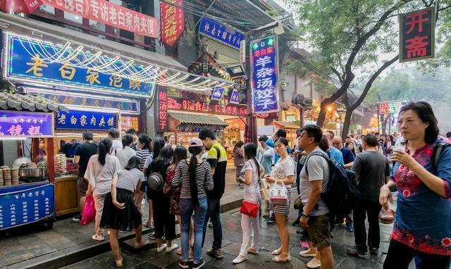 尊龙 凯时官网圆形凉皮机在成都地区春暖花开(图1)